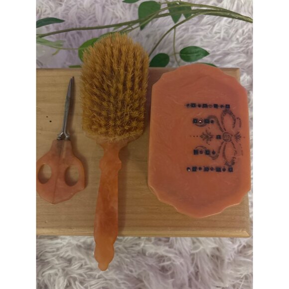 Vintage Ladies Celluloid-Bakelite Vanity  Set With Brush Scissors & Trinket Box - Picture 12 of 16